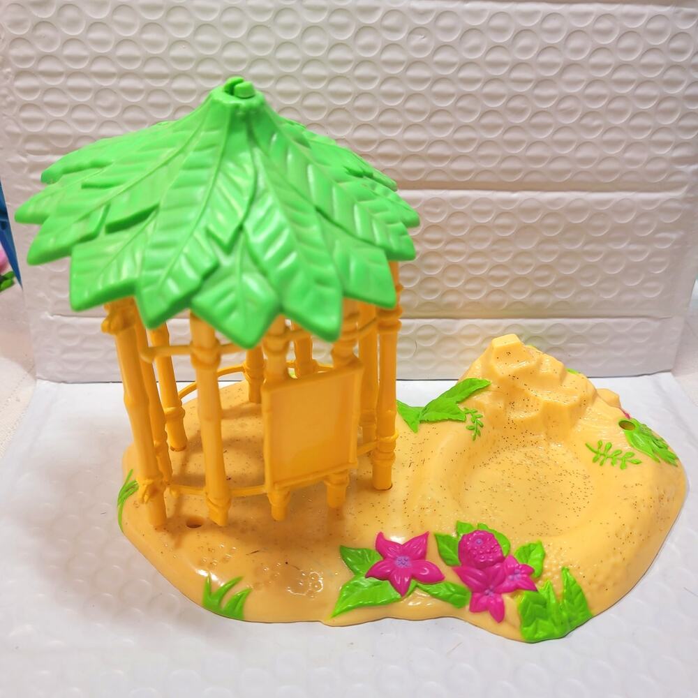 Kenner 1993 Littlest Pet Shop LPS Zoo Jungle Bunch Base and TLC Hut